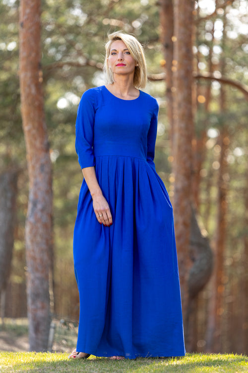 Kleita "Līga"komplektā ar jostu. PIEGĀDE 20 DIENU LAIKĀ!