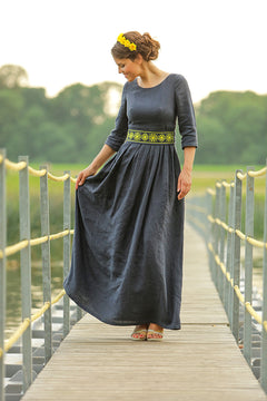 Kleita "Līga" komplektā ar jostu. PIEGĀDE 20 DIENU LAIKĀ!