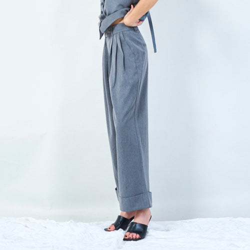 High-waisted wide-leg trousers with cuffed